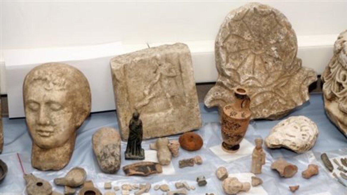 Κομοτηνή: Αρχαιοκάπηλος είχε κρύψει θησαυρό μέσα στο σπίτι του