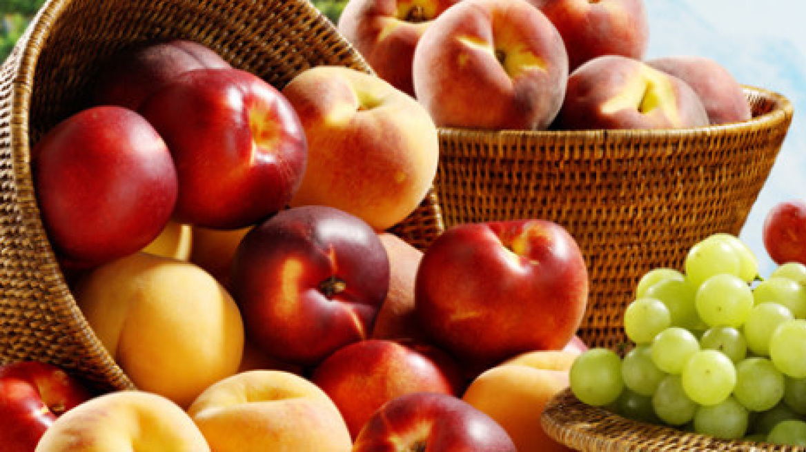 Τι να προσέξεις όταν αγοράζεις φρούτα και πώς να τα συντηρείς