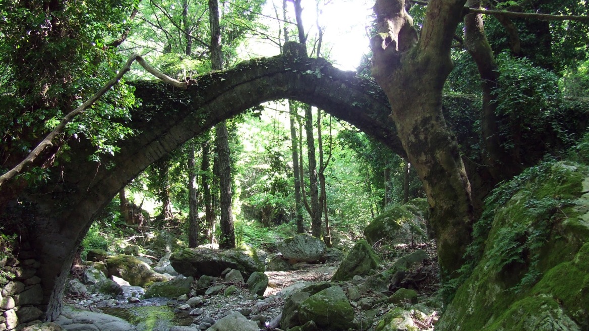 Picturesque Pelion, a place to hike 