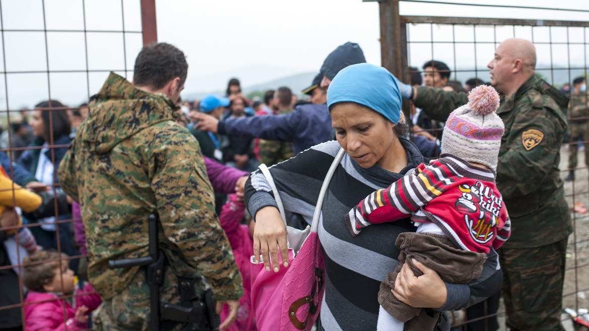 Ευρωπαϊκή εισφορά αλληλεγγύης στους πρόσφυγες εξετάζει η Κομισιόν
