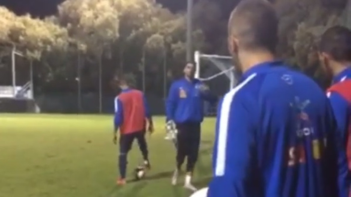 Βίντεο: Ο Φορτούνης βάζει γκολ και πίσω από το τέρμα