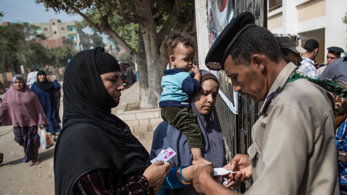 Αίγυπτος: H πλειονότητα των πολιτών αρνείται να ψηφίσει στις βουλευτικές εκλογές