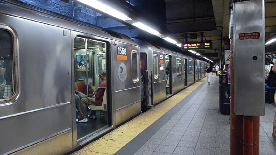 Νέα Υόρκη: Απαγόρευση στους άστεγους να κοιμούνται στο Μετρό για τον φετινό χειμώνα
