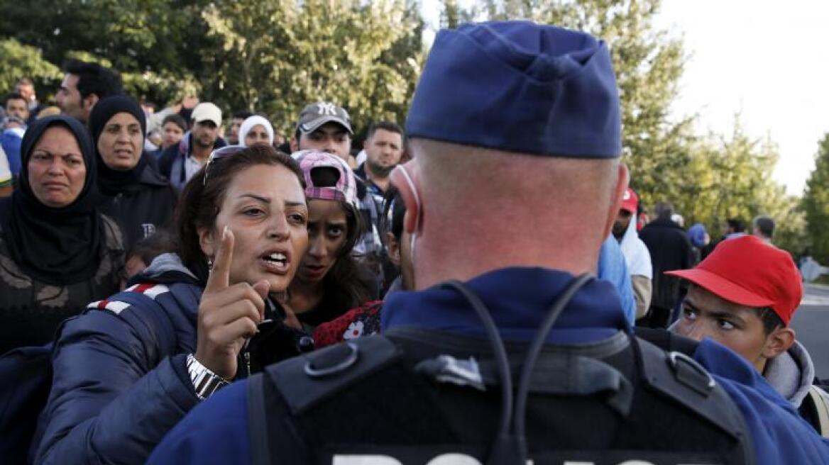 Η Ουγγαρία δεν προτίθεται να ανοίξει οποιονδήποτε διάδρομο για τους μετανάστες