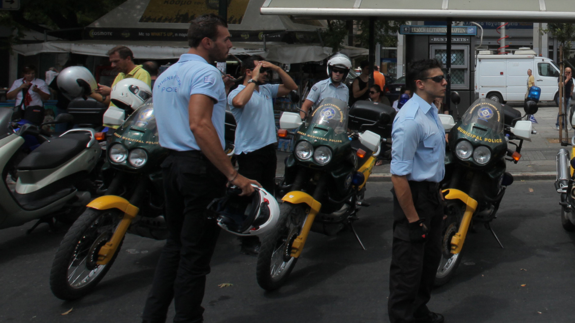 Ξανά στους δρόμους της Αθήνας η Δημοτική Αστυνομία