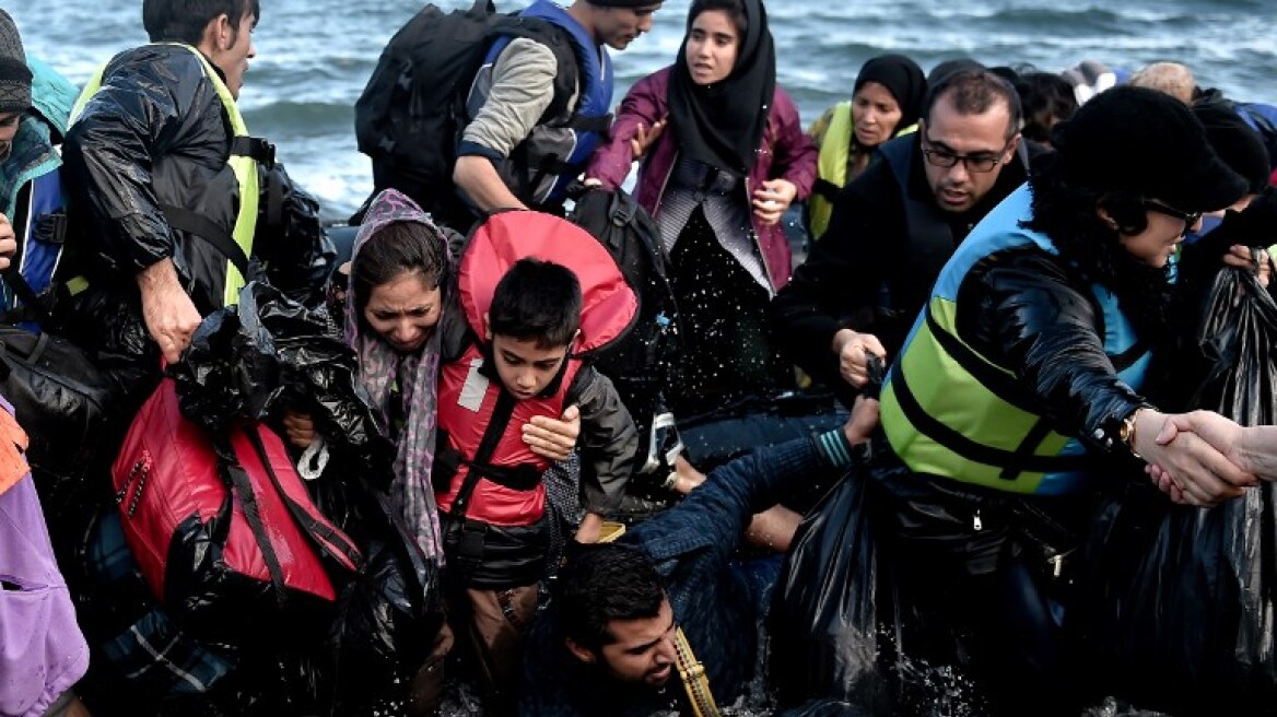Ευρωπαίος αξιωματούχος: Πρέπει να πείσουμε τους πρόσφυγες να μείνουν στην Ελλάδα και να μην έρθουν Γερμανία