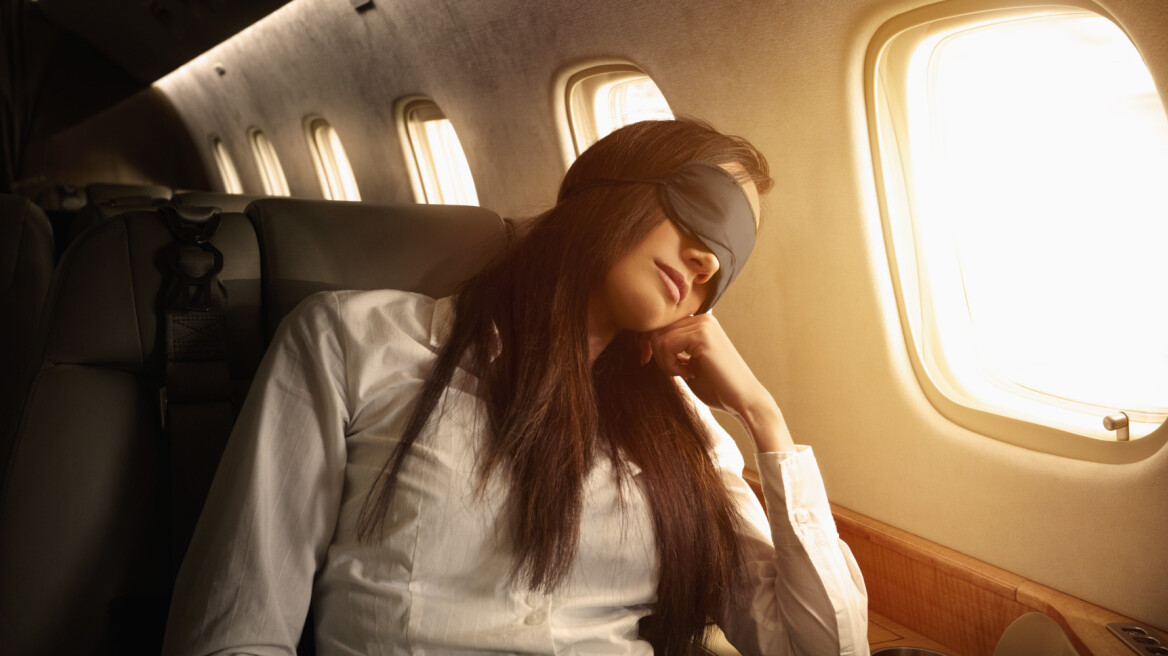 Σοκ: Άλειψε με λοσιόν και κακοποίησε σεξουαλικά κοιμισμένη γυναίκα εν ώρα πτήσης
