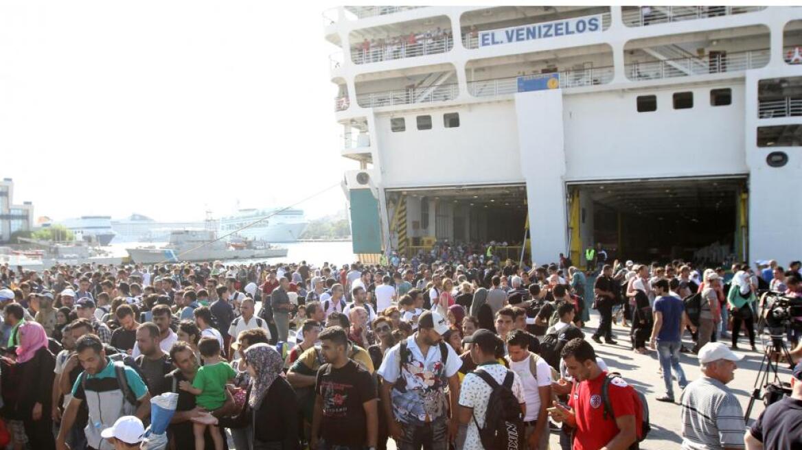 Πάνω από 3.000 πρόσφυγες στο λιμάνι του Πειραιά