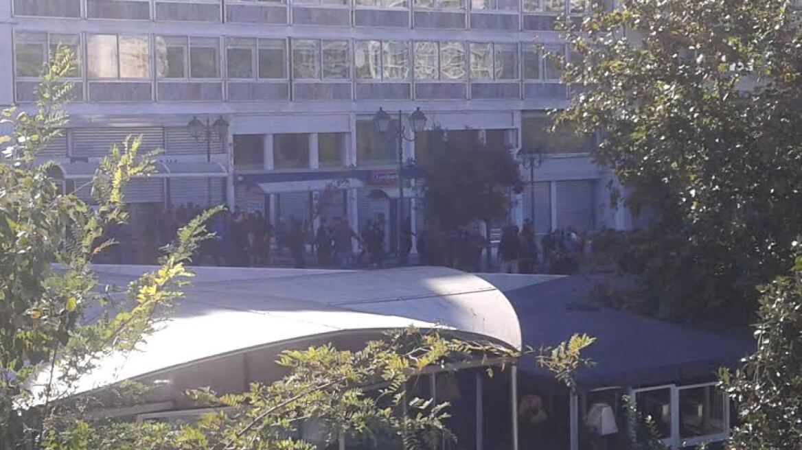 Ένταση στο κέντρο της Αθήνας στο μαθητικό συλλαλητήριο