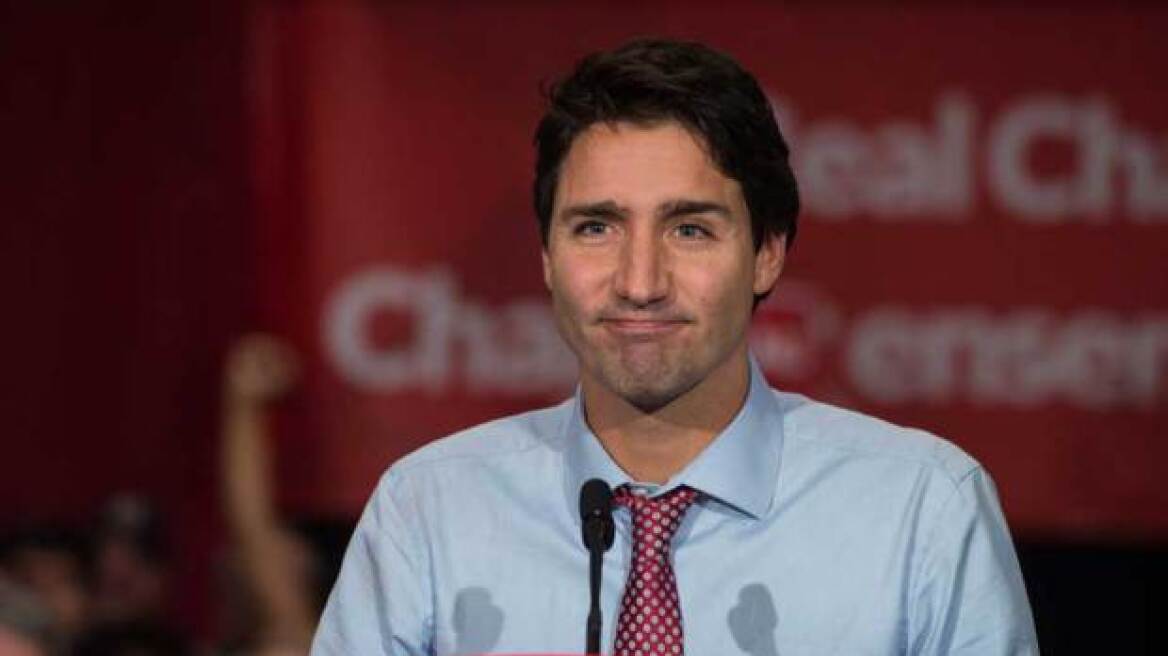 Μετανάστες, ένας τετραπληγικός και 15 γυναίκες στο πλευρό του καναδού πρωθυπουργού