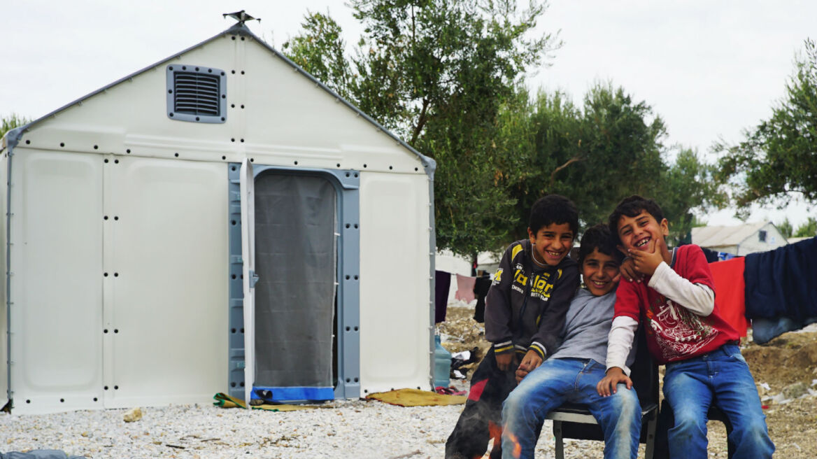 Σε σπίτια φτιαγμένα από την ΙΚΕΑ θα στεγάσει πρόσφυγες η Ελβετία