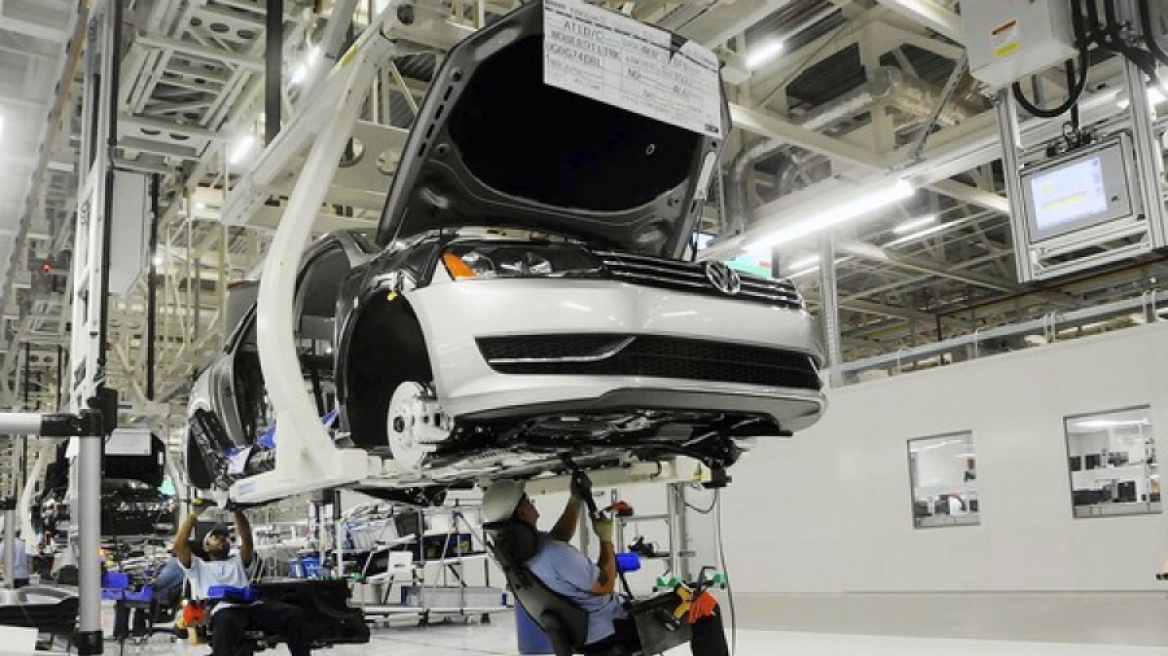 Bild: Μηχανικοί της VW παραδέχτηκαν ότι «πείραξαν» τα στοιχεία εκπομπής ρύπων