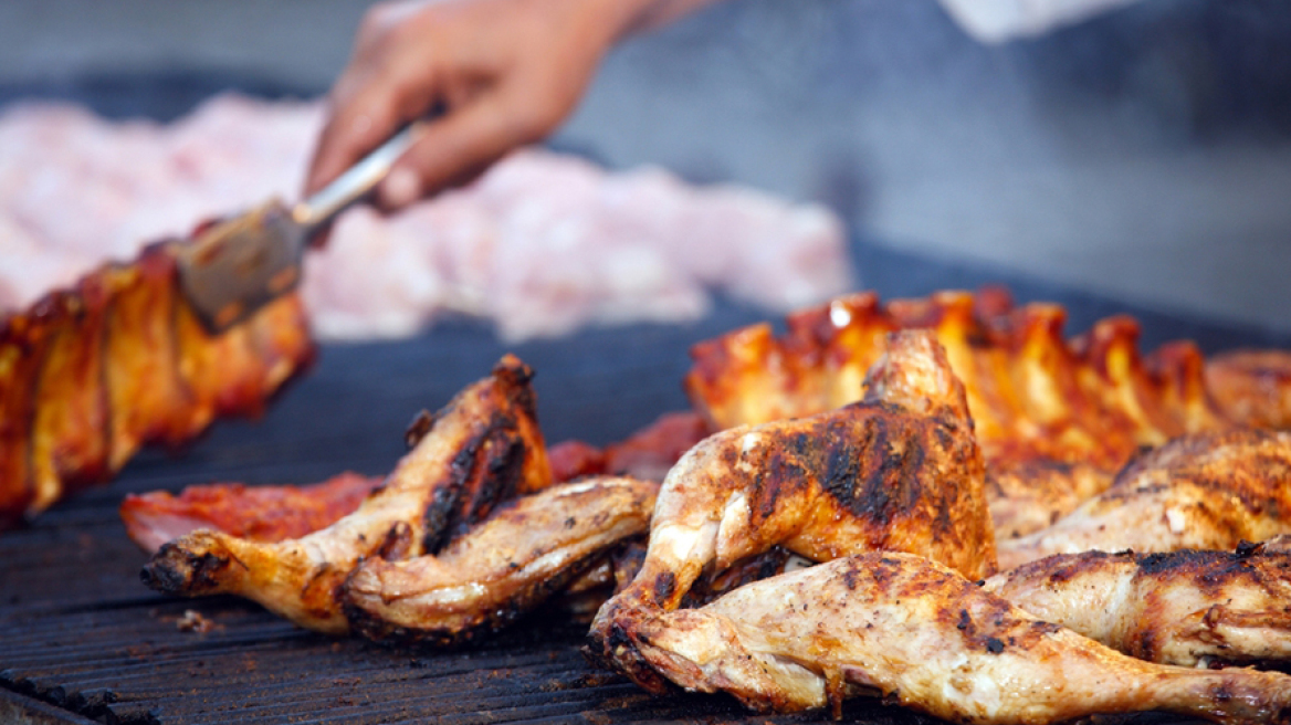 Γιατί το καρβουνιασμένο κρέας αυξάνει τον κίνδυνο καρκίνου των νεφρών