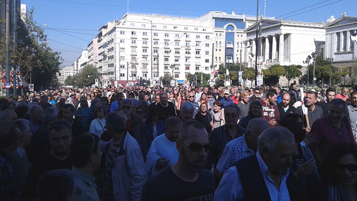 Η πιο μεγάλη διαδήλωση κατά του ΣΥΡΙΖΑ: 30.000 στους δρόμους της Αθήνας