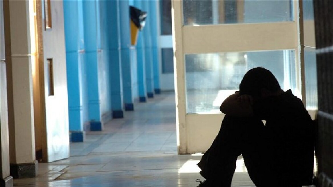 Τρίκαλα: «Τρίτο κρούσμα μέσα σε ένα μήνα» καταγγέλλει η μητέρα του μαθητή που υπέστη bullying
