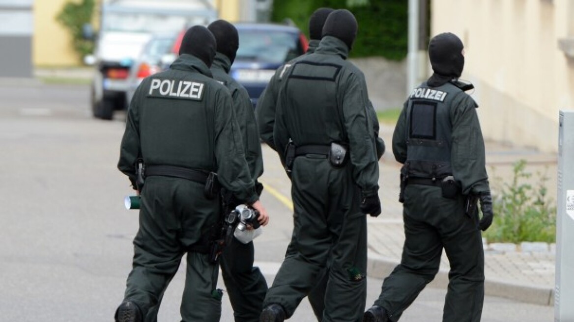 Γερμανία: «Βάσιμες ενδείξεις« ότι ο 51χρονος ύποπτος σχετίζεται  με τις επιθέσεις στο Παρίσι