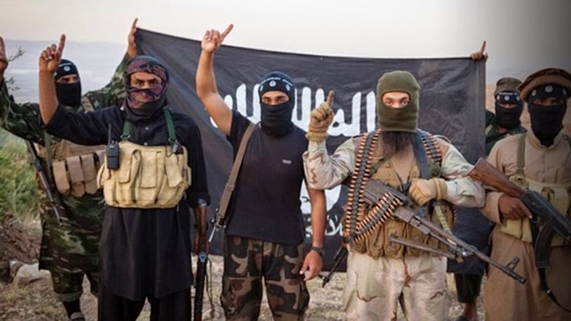 ISIS fans celebrate Paris bombings, threaten London and Rome