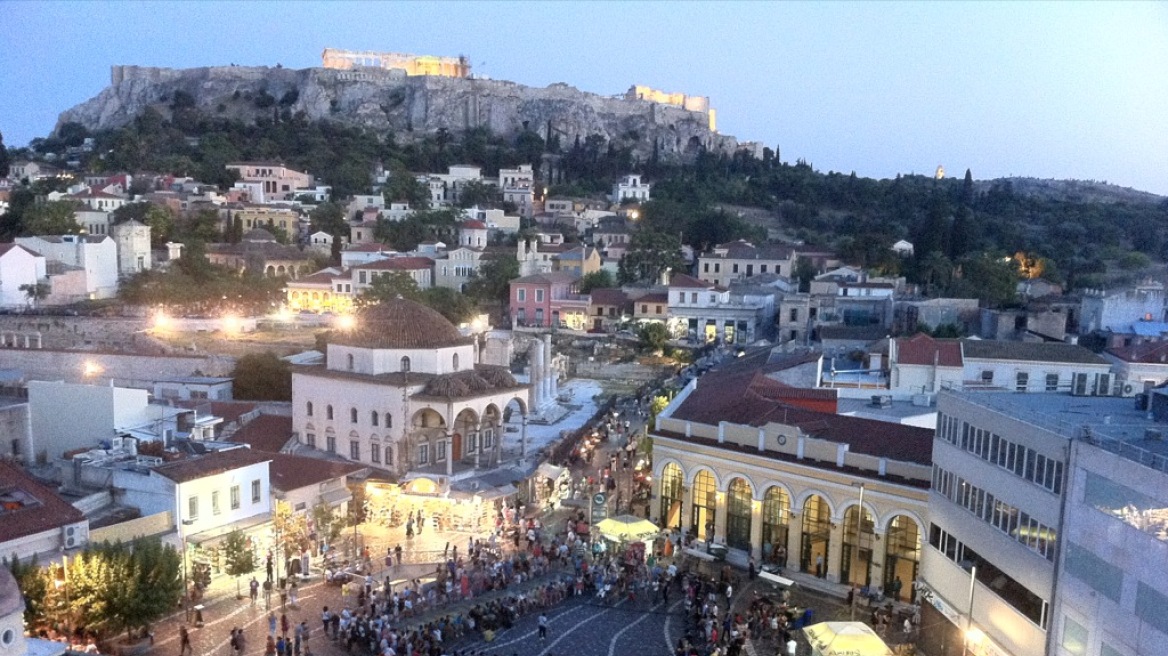 Έρευνα: Οι Έλληνες δεν θεωρούνται έντιμοι, αλλά... είναι! 