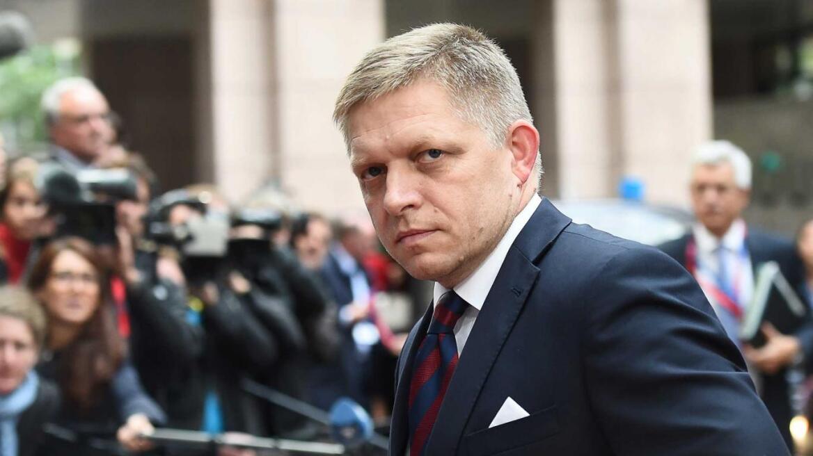 Πρωθυπουργός Σλοβακίας: «Παρακολουθούμε κάθε μουσουλμάνο μετά τις επιθέσεις στο Παρίσι»