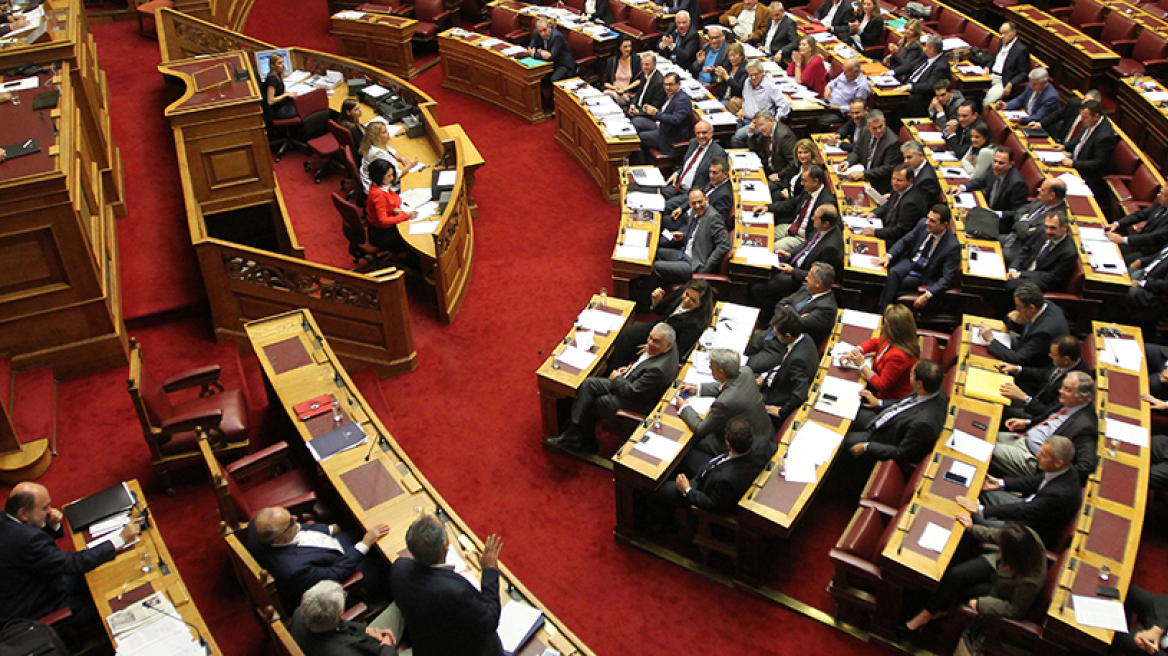 Στους 153 η κυβέρνηση: Απείχε ο Παναγούλης, καταψήφισε ο Νικολόπουλος