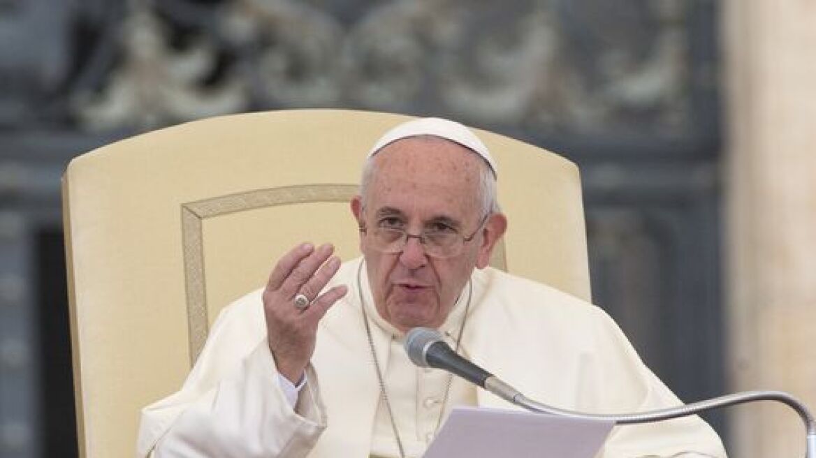 Πάπας Φραγκίσκος: Κατάρα στους κατασκευαστές όπλων