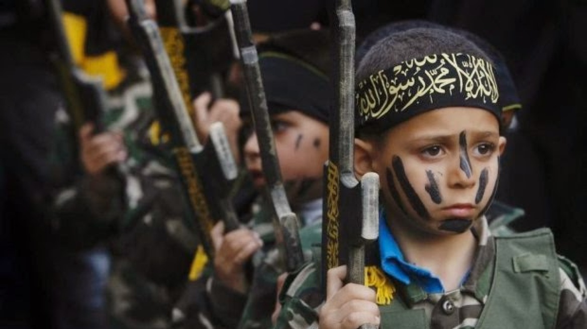 Iσλαμικό Κράτος: Στρατολογούν παιδιά για να σκοτώνουν με μισθό 250 δολάρια το μήνα 