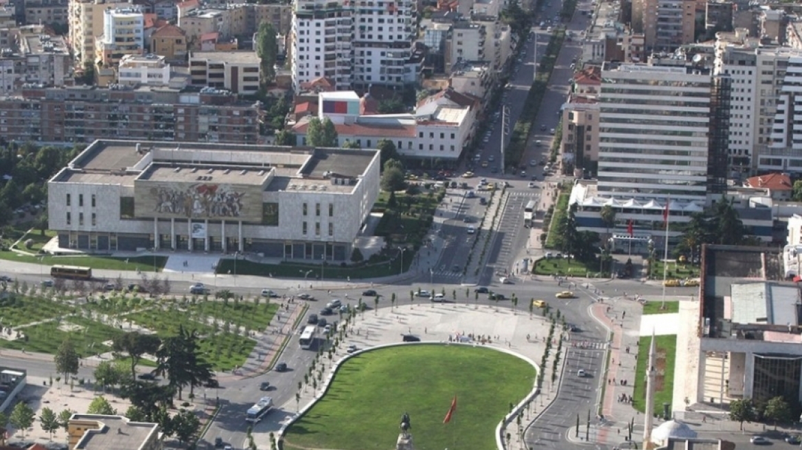 Η Αλβανία μηδένισε τη φορολογία για τις μικρές επιχειρήσεις