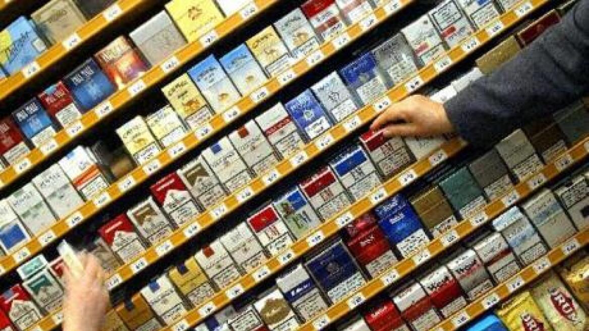 Βόνιτσα: Μπήκαν σε σούπερ-μάρκετ και «σήκωσαν» τα τσιγάρα
