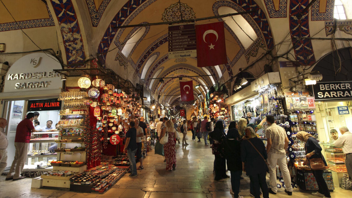 Ρωσία: Δεν υπάρχουν σχέδια επαναπατρισμού ρώσων τουριστών από την Τουρκία
