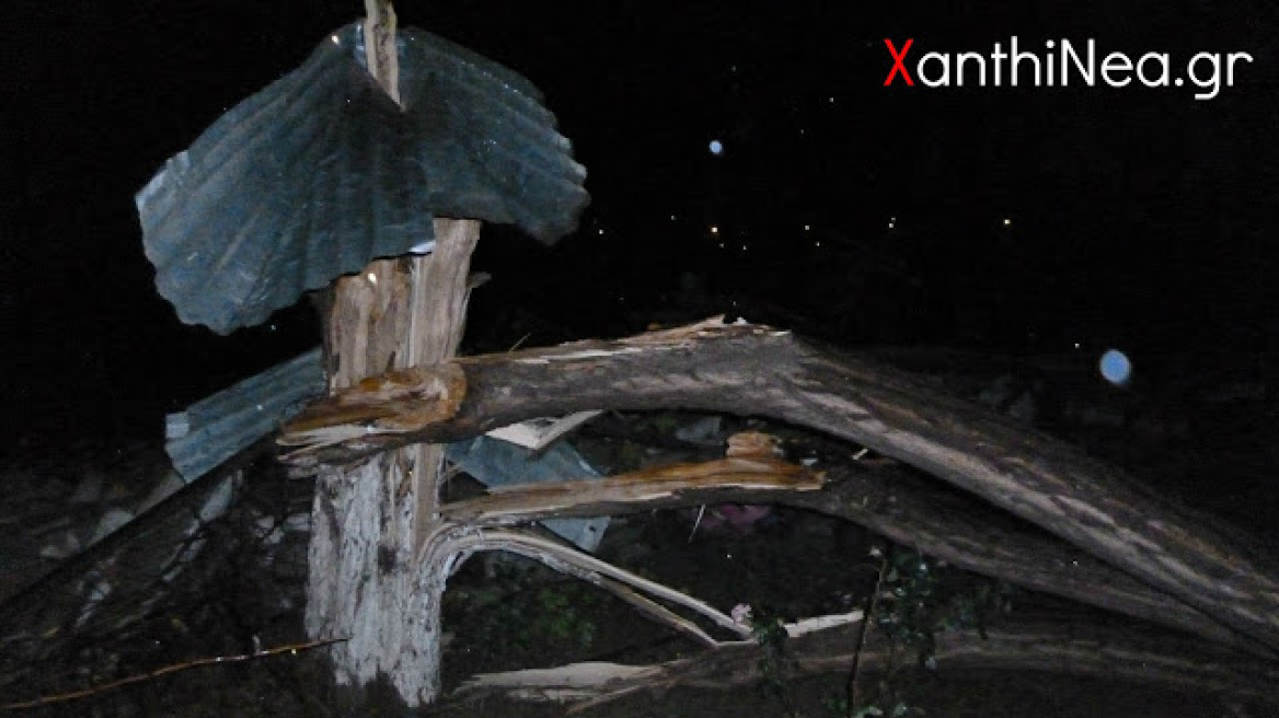Βίντεο: Ανεμοστρόβιλος «σήκωσε» σπίτια και ξερίζωσε δέντρα στην Ξάνθη