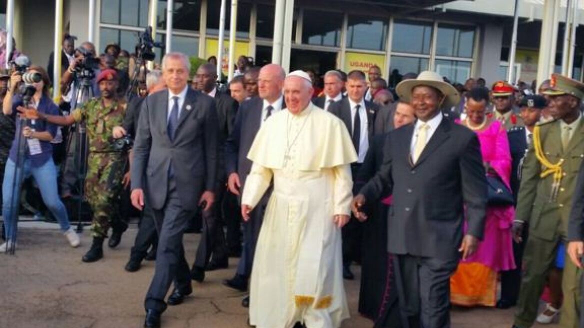 Ο Πάπας Φραγκίσκος στην Ουγκάντα: Η αντιμετώπιση των προσφύγων ένδειξη ανθρωπιάς και αλληλεγγύης