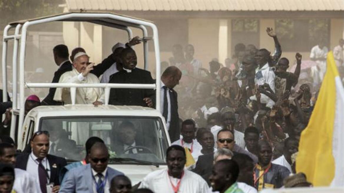 Πάπας Φραγκίσκος: «Χριστιανοί και Μουσουλμάνοι είναι αδέλφια»