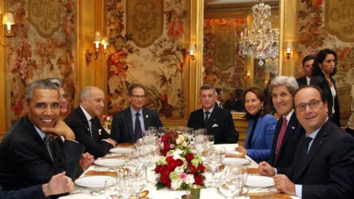 Ο Ολάντ «έριξε» τον Πούτιν αλλά πήγε τον Ομπάμα στη «Μέκκα της γαλλικής γαστρονομίας»