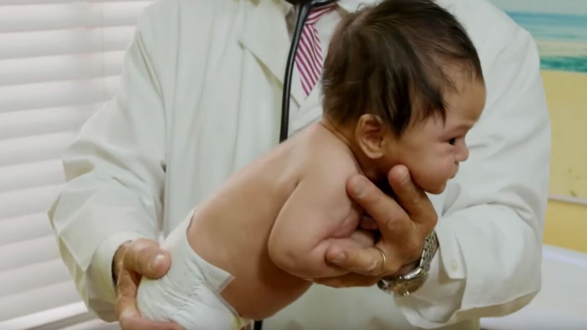 Βίντεο: Παιδίατρος αποκαλύπτει το «μυστικό» που σταματά το κλάμα των μωρών σε δευτερόλεπτα