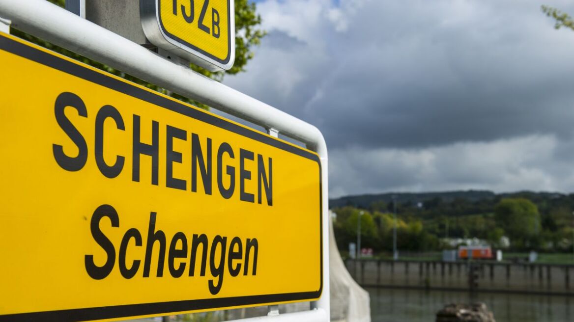 Γερμανία: Θέλουμε να διατηρήσουμε την Σένγκεν, αλλά το σύστημα βρίσκεται υπό πίεση