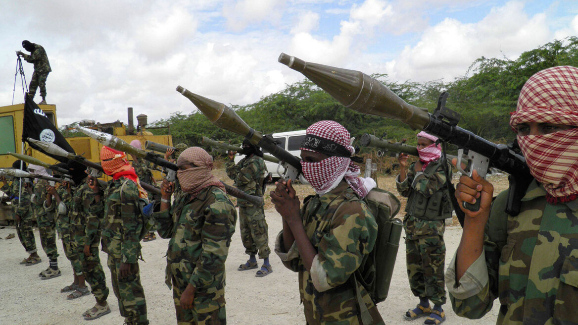 Σομαλία: Παραδόθηκε Αμερικανός πολίτης που πολεμούσε με την οργάνωση αλ Σαμπάαμπ