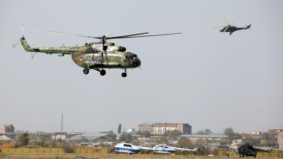 Η Ρωσία στέλνει ελικόπτερα και ενισχύει τις δυνάμεις της στα σύνορα Αρμενίας-Τουρκίας