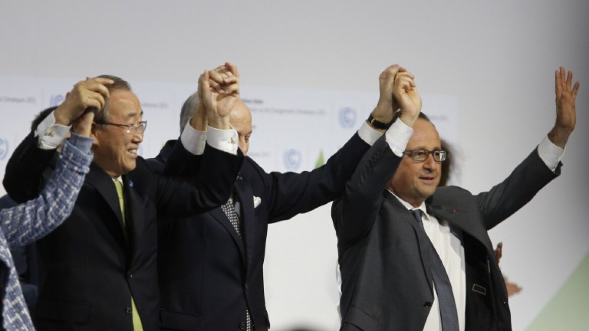 Υπεγράφη η ιστορική συμφωνία για την κλιματική αλλαγή στο Παρίσι