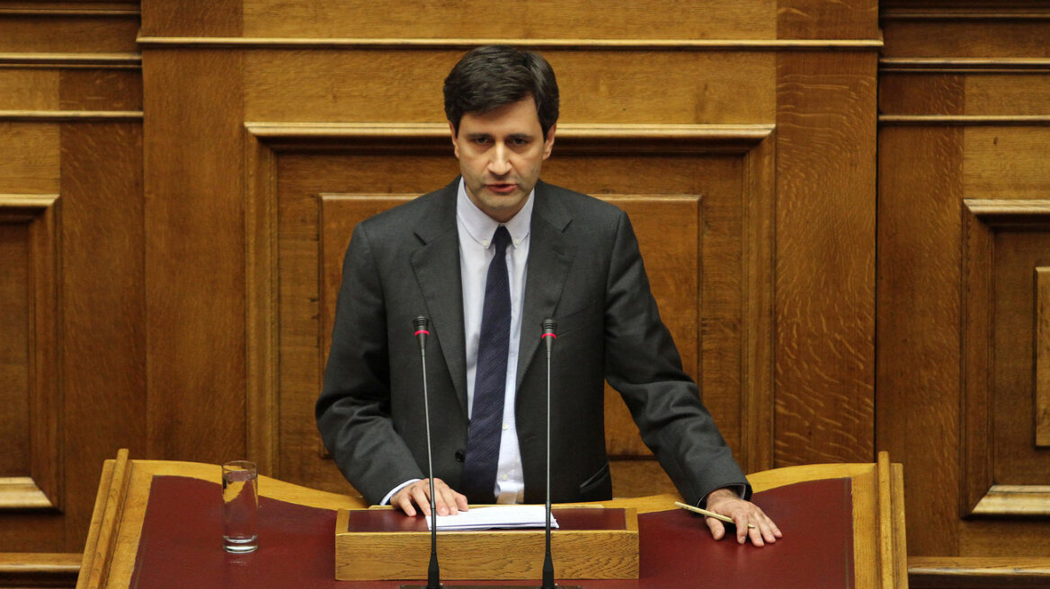 Χουλιαράκης: Τα νέο μισθολόγιο θα φέρει μεσοπρόθεσμα 682 εκατ. ευρώ στο κράτος