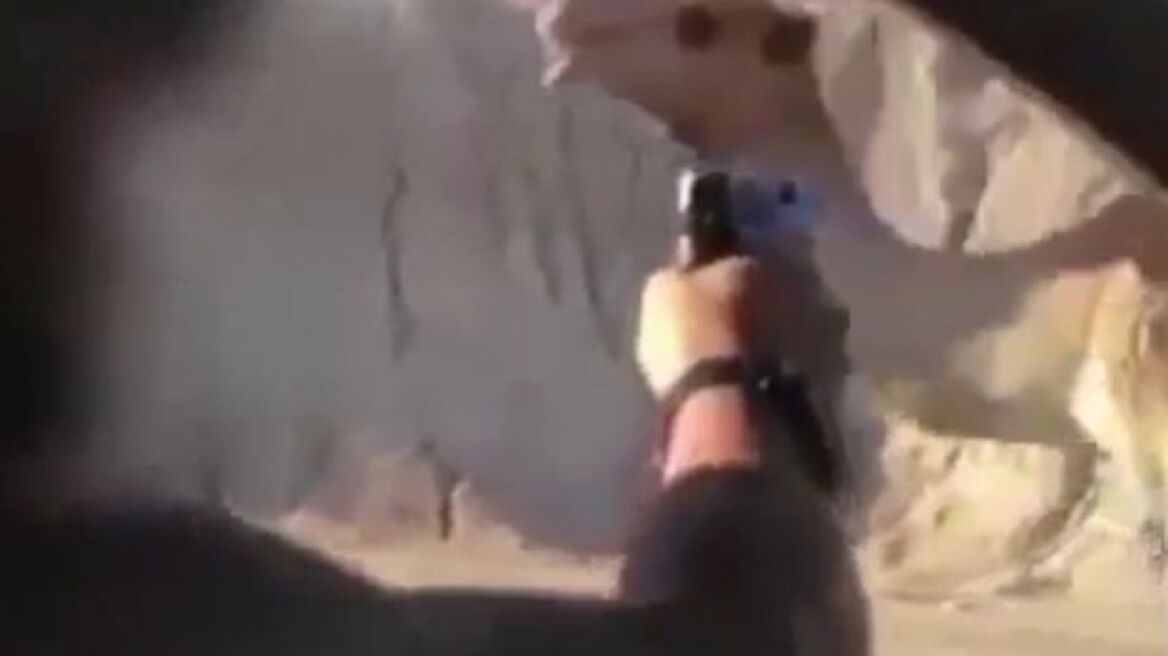 Βίντεο: Ισραηλινοί στρατιώτες πυροβολούν καμήλα... για πλάκα! 
