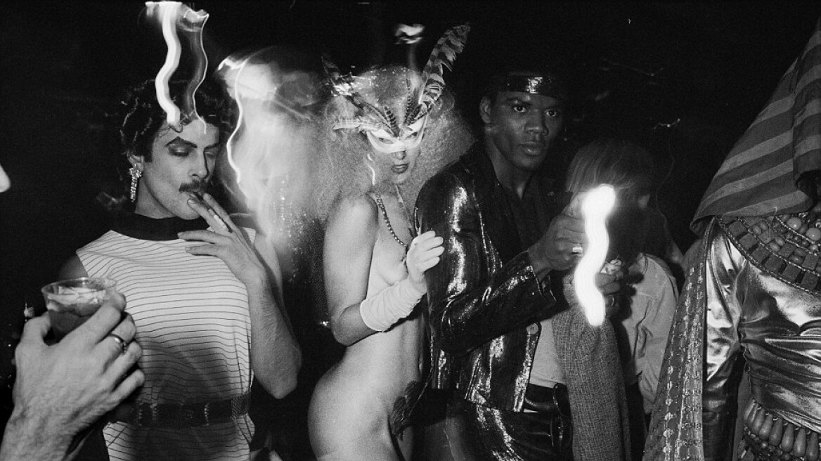 Back in the day - Christmas at Studio 54 (raunchy pics)