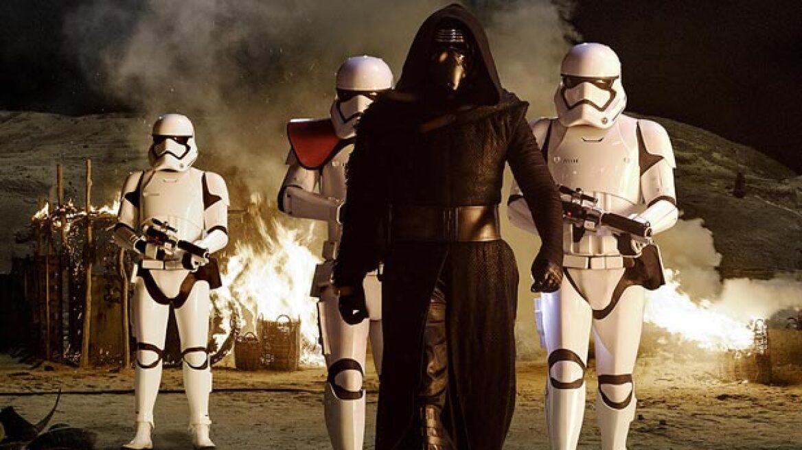 Έσπασε τα ταμεία το Star Wars: Πάνω από 500 εκατ. δολάρια τα εισιτήρια το πρώτο Σαββατοκύριακο