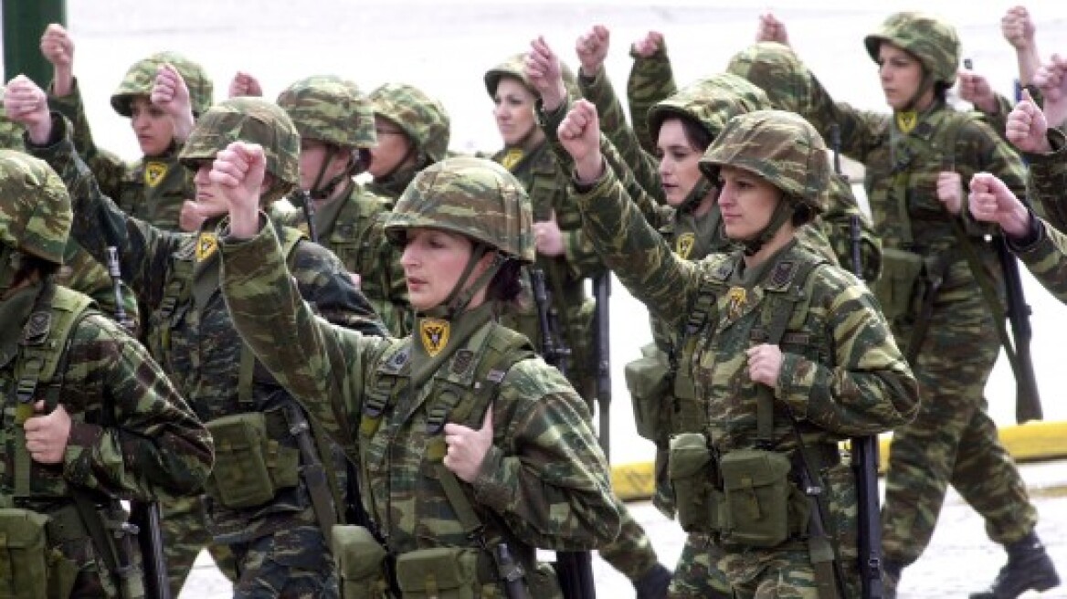 Νέος εμφύλιος ΣΥΡΙΖΑ-ΑΝΕΛ για τις «γυναίκες στα χακί» και τα στρατιωτικά λύκεια
