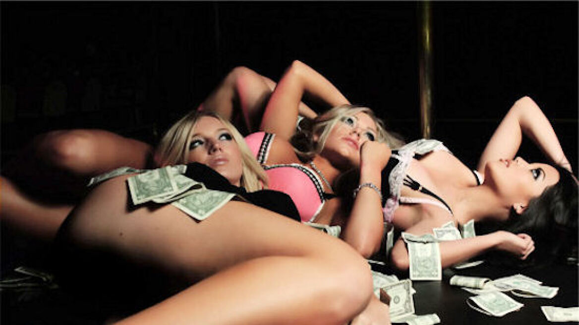 Meet the strippers who drugged "a-hole" bankers to give them "what they deserved"! (pics) 