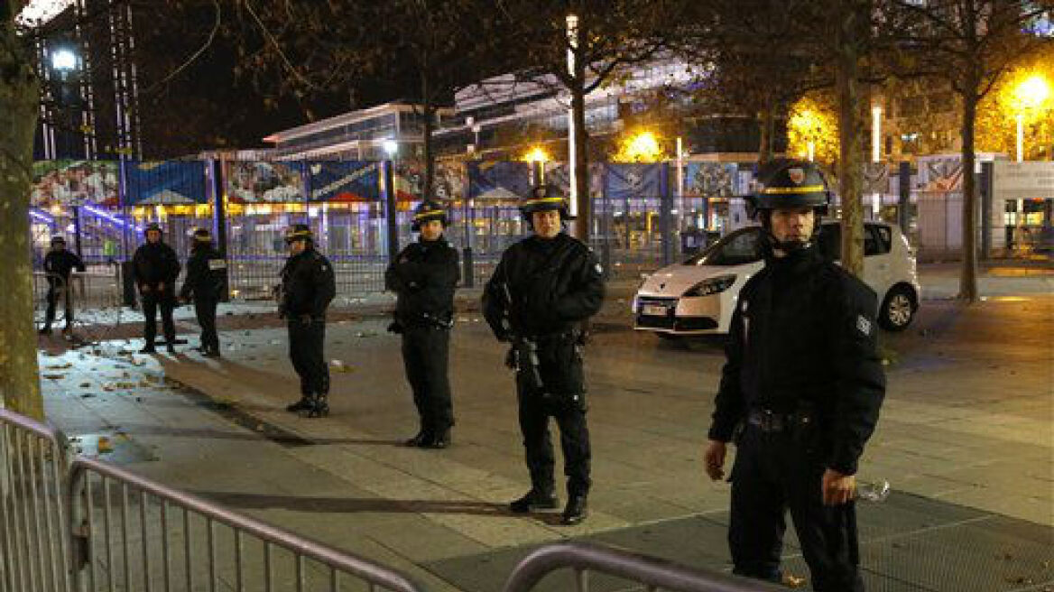 Γαλλία: 100.000 αστυνομικοί στους δρόμους ενόψει Πρωτοχρονιάς