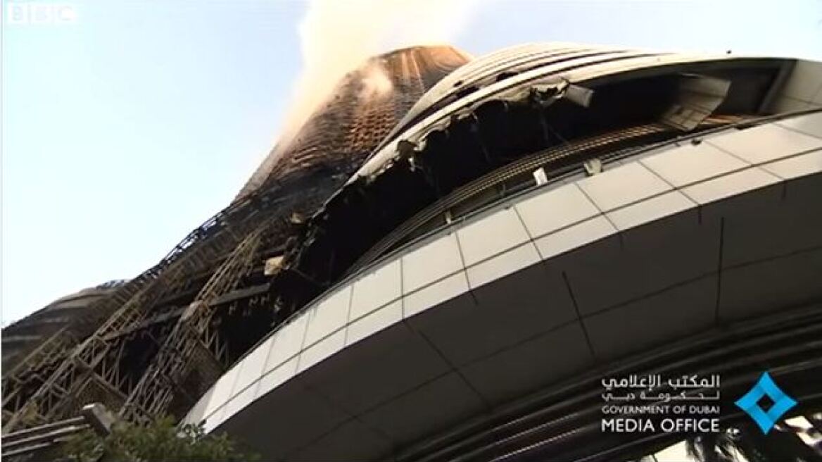 Συγκλονιστικό βίντεο: Οι πρώτες εικόνες μετά την πυρκαγιά από το ξενοδοχείο στο Ντουμπάι