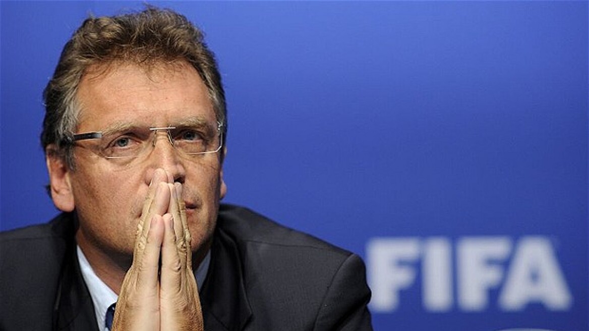 Εννιά χρόνια αποκλεισμός από το ποδόσφαιρο για το γενικό γραμματέα της FIFA!