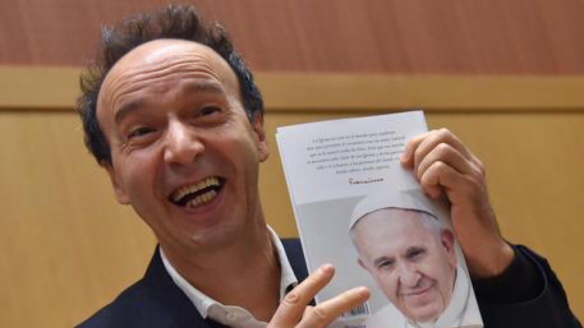 «Μικρός ήθελα να γίνω Πάπας» λέει ο Ιταλός ηθοποιός Ρομπέρτο Μπενίνι