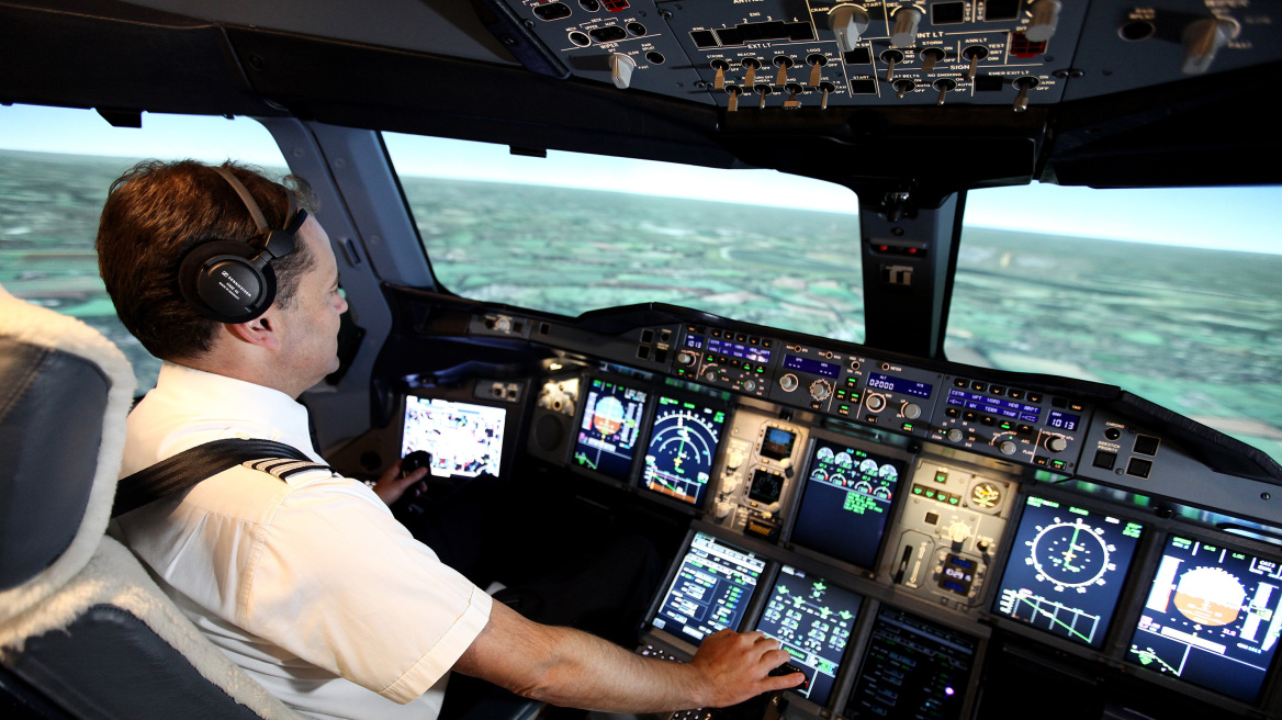 Έρευνα σοκ: Οι πιλότοι σε όλο τον κόσμο έχουν «ξεχάσει» να πετούν χειροκίνητα τα αεροπλάνα