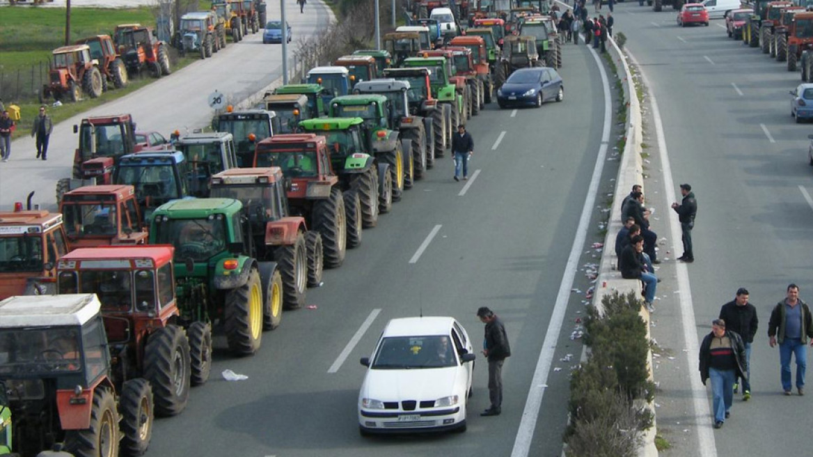Οι αγρότες ετοιμάζονται να «κόψουν» την Ελλάδα στα δύο για το ασφαλιστικό